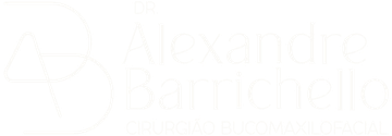 Dr. Alexandre Barrichello, cirurgião bucomaxilofacial